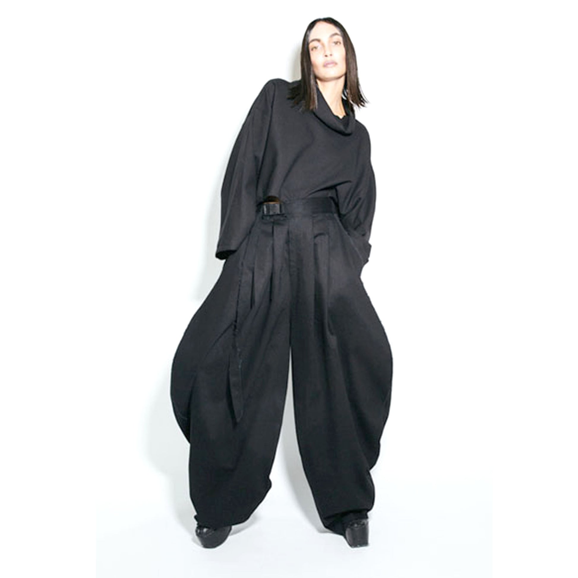 Avant garde style. Wide leg trousers.