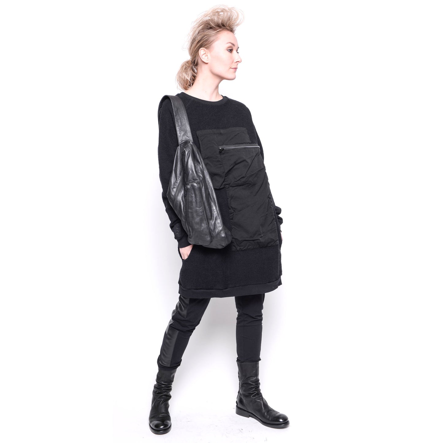 Leather shoulder bag