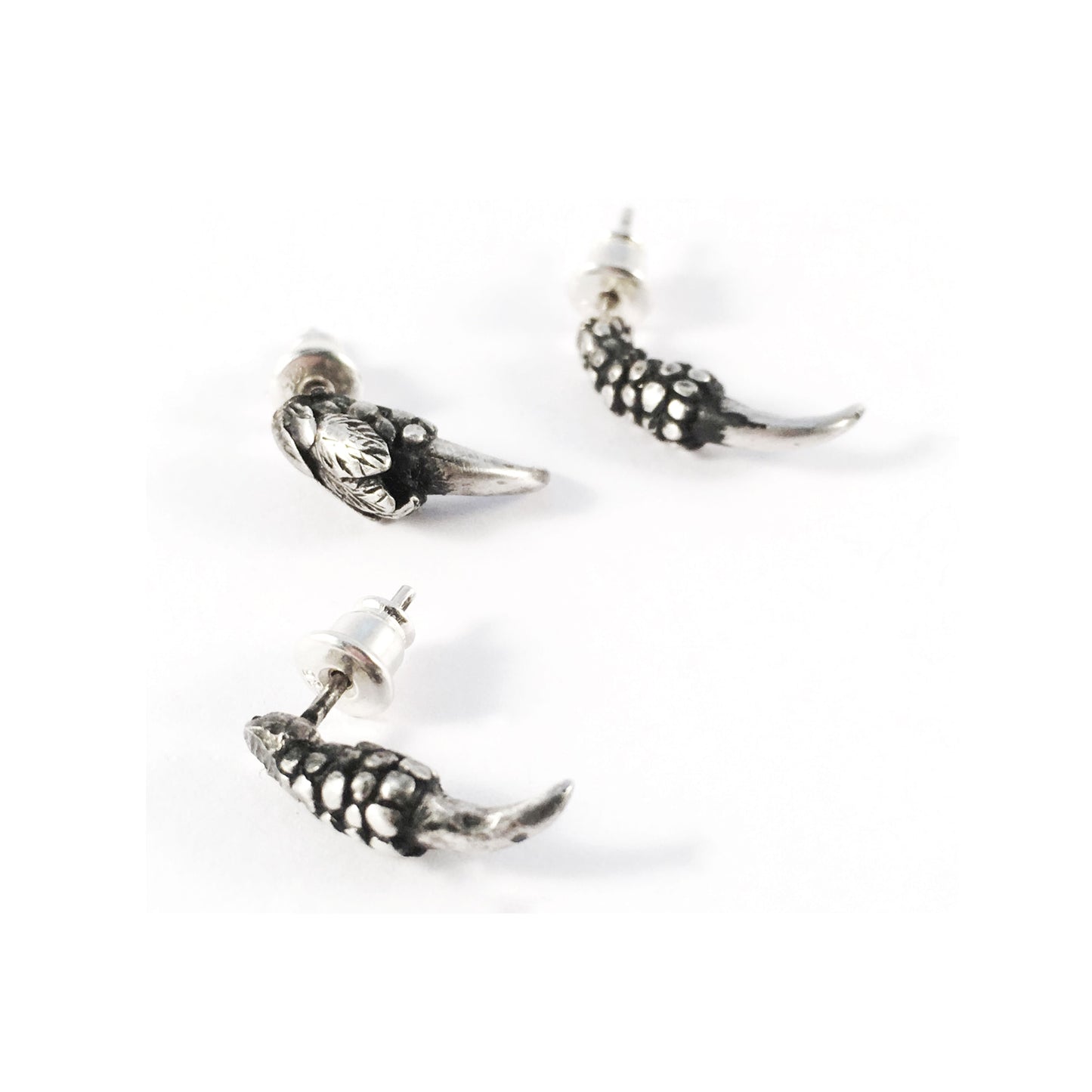 Stud earrings set