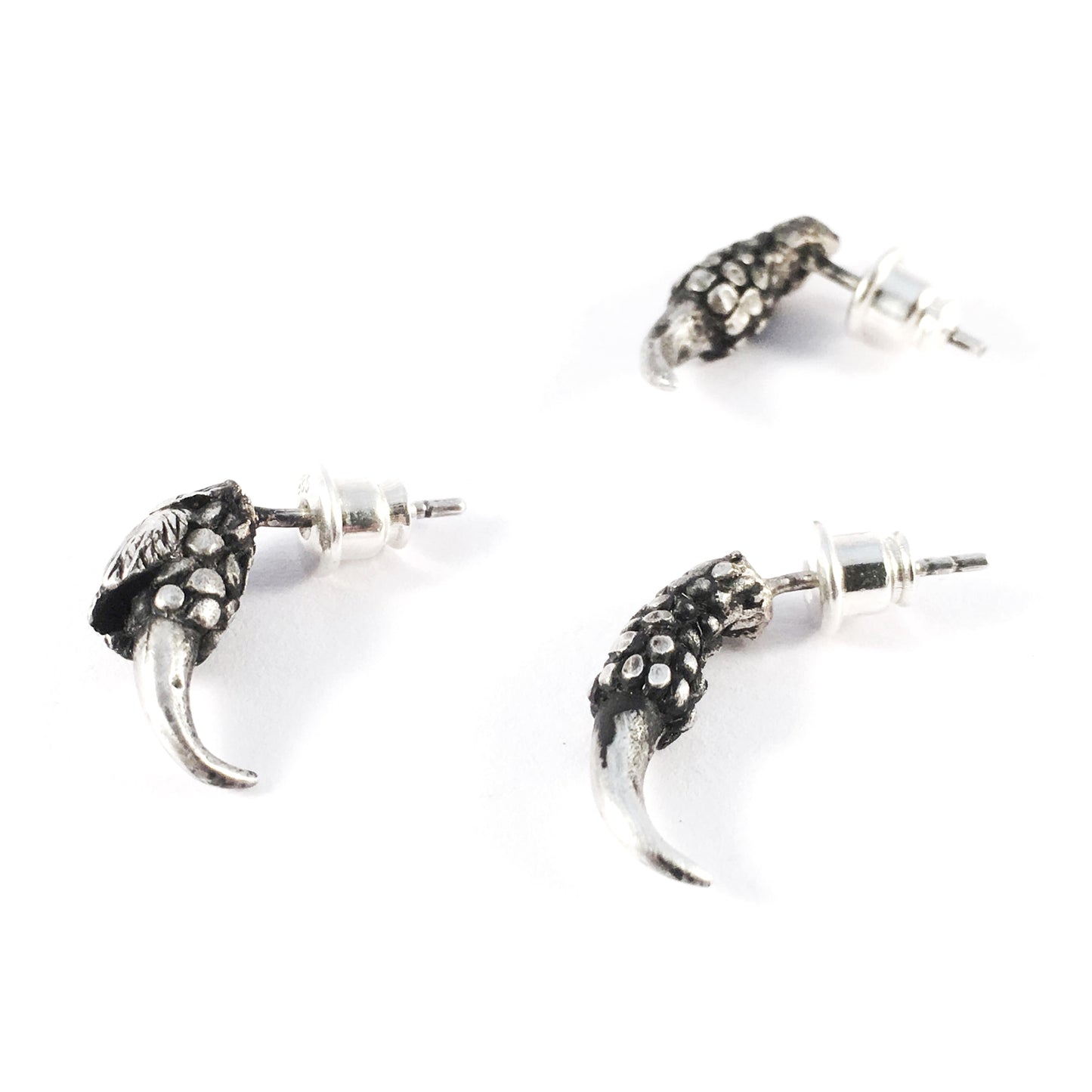 Stud earrings set