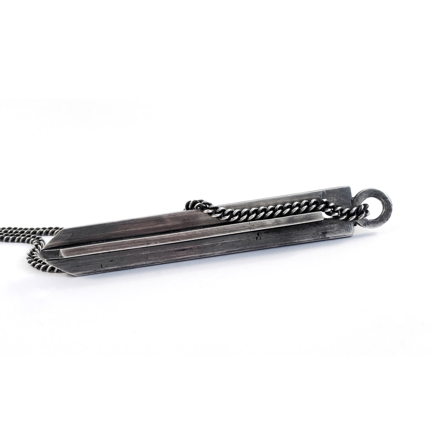 Morev Arrow Pendant
