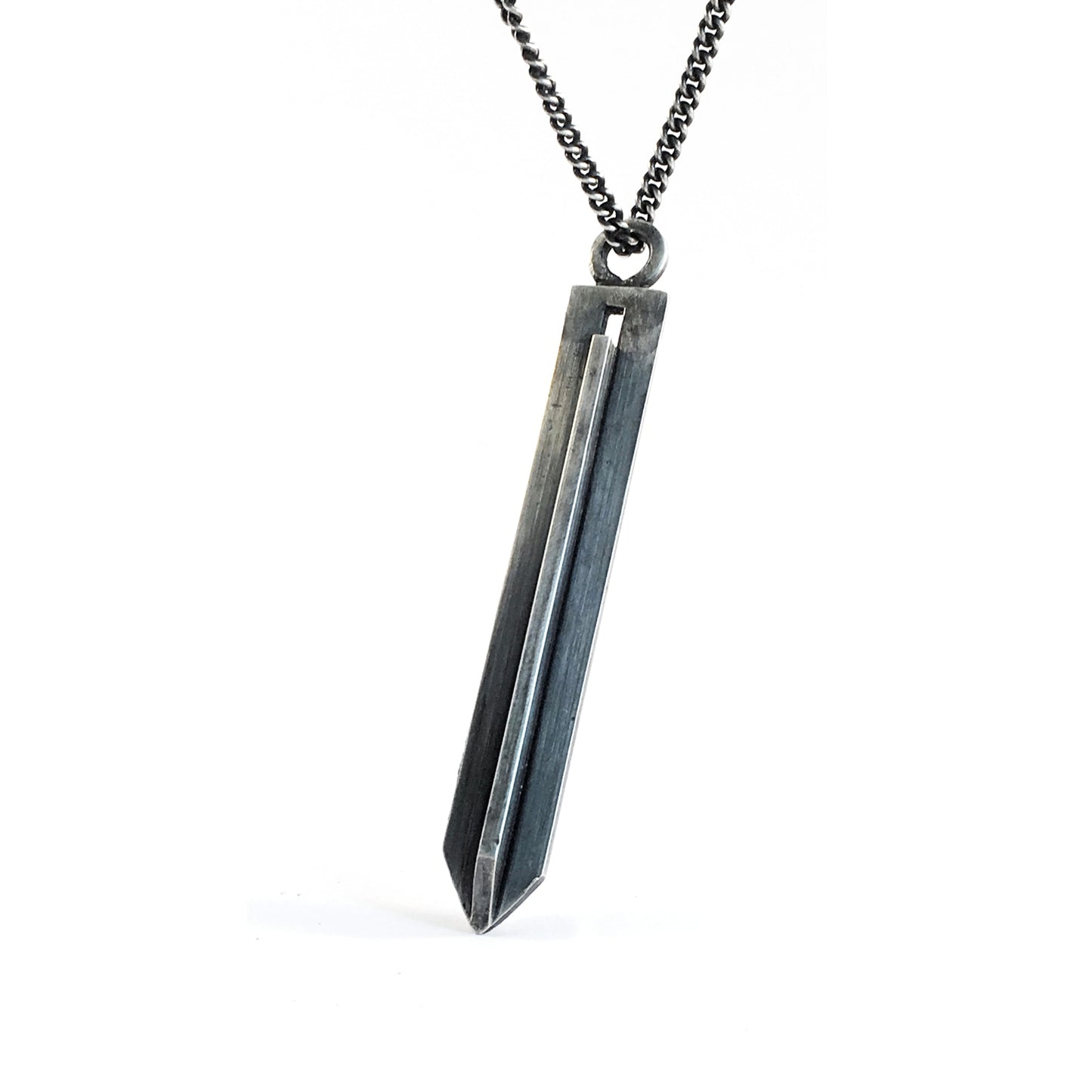 Morev Arrow Pendant